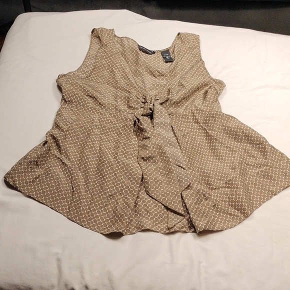 NY&C 100%Silk women's sleeveless shirt size 12 - Picture 1 of 9
